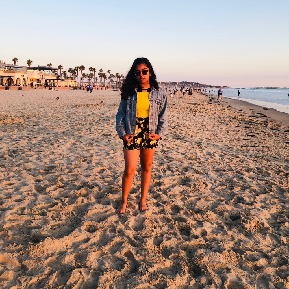 Meet your Posher, Dhruvi